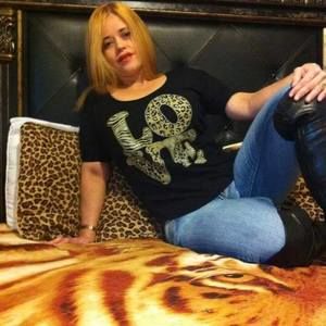 Meet your Posher, Omayra